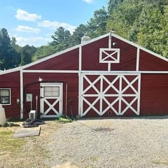 Together Built Farm & Stay - 9.5 acres of bliss!